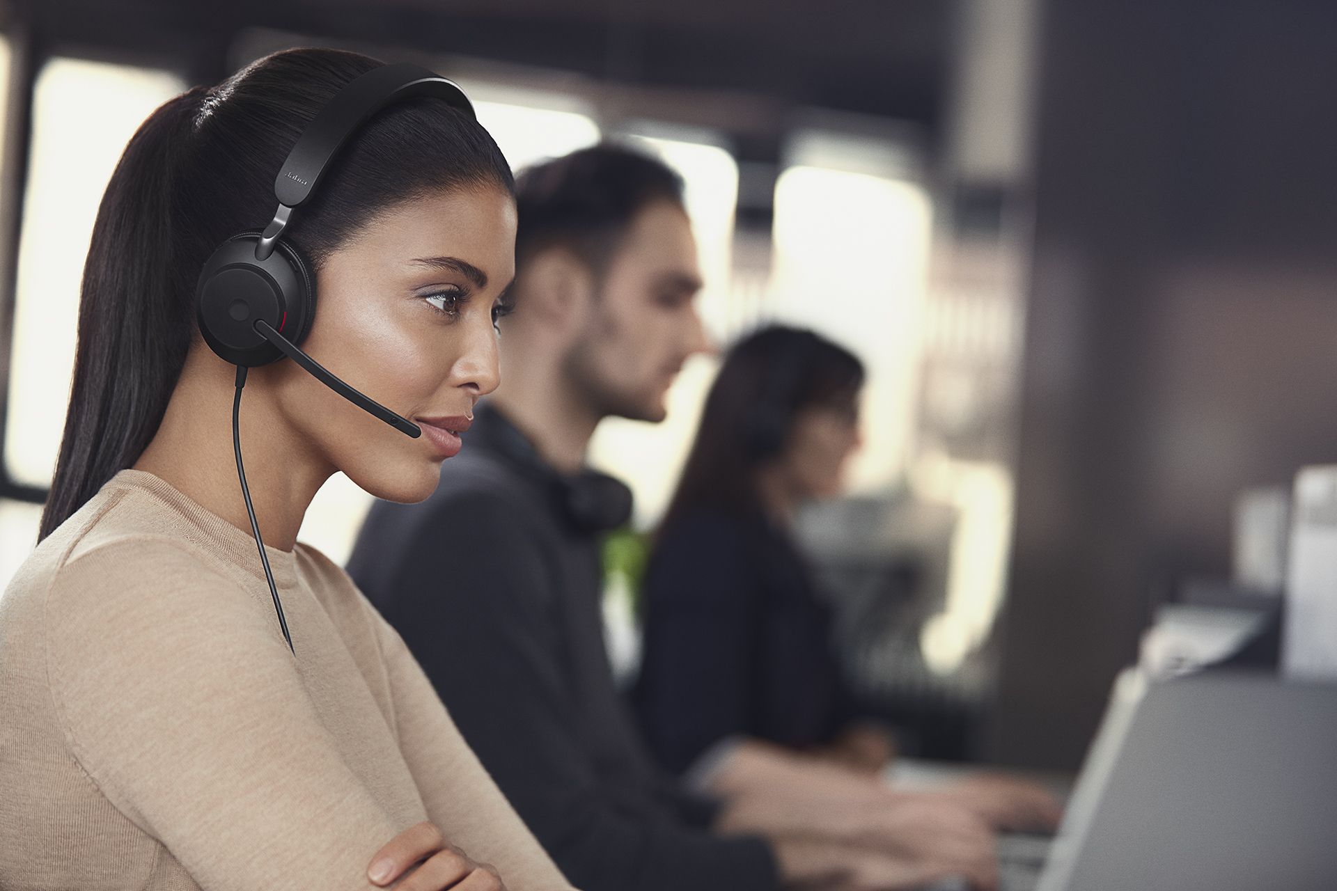 Jabra Evolve2 40 Open Office Collaboration