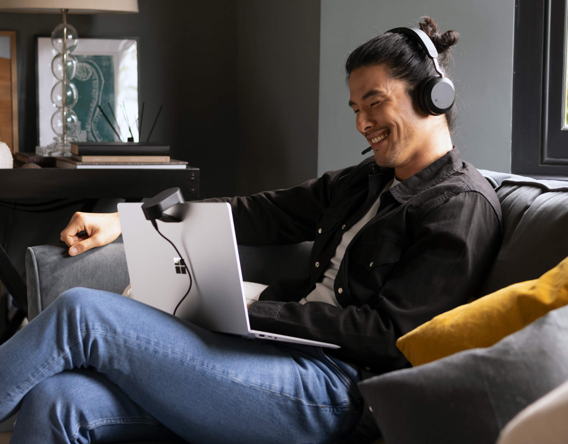 Wireless Headsets and Headphones for 