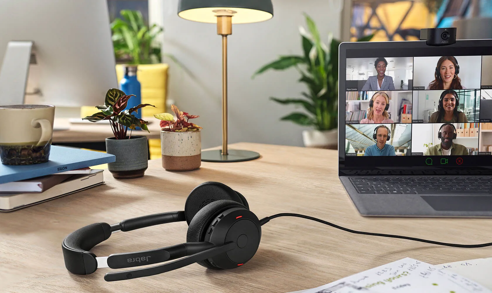Jabra 50 hybrid wired headset working for Professional | Evolve2