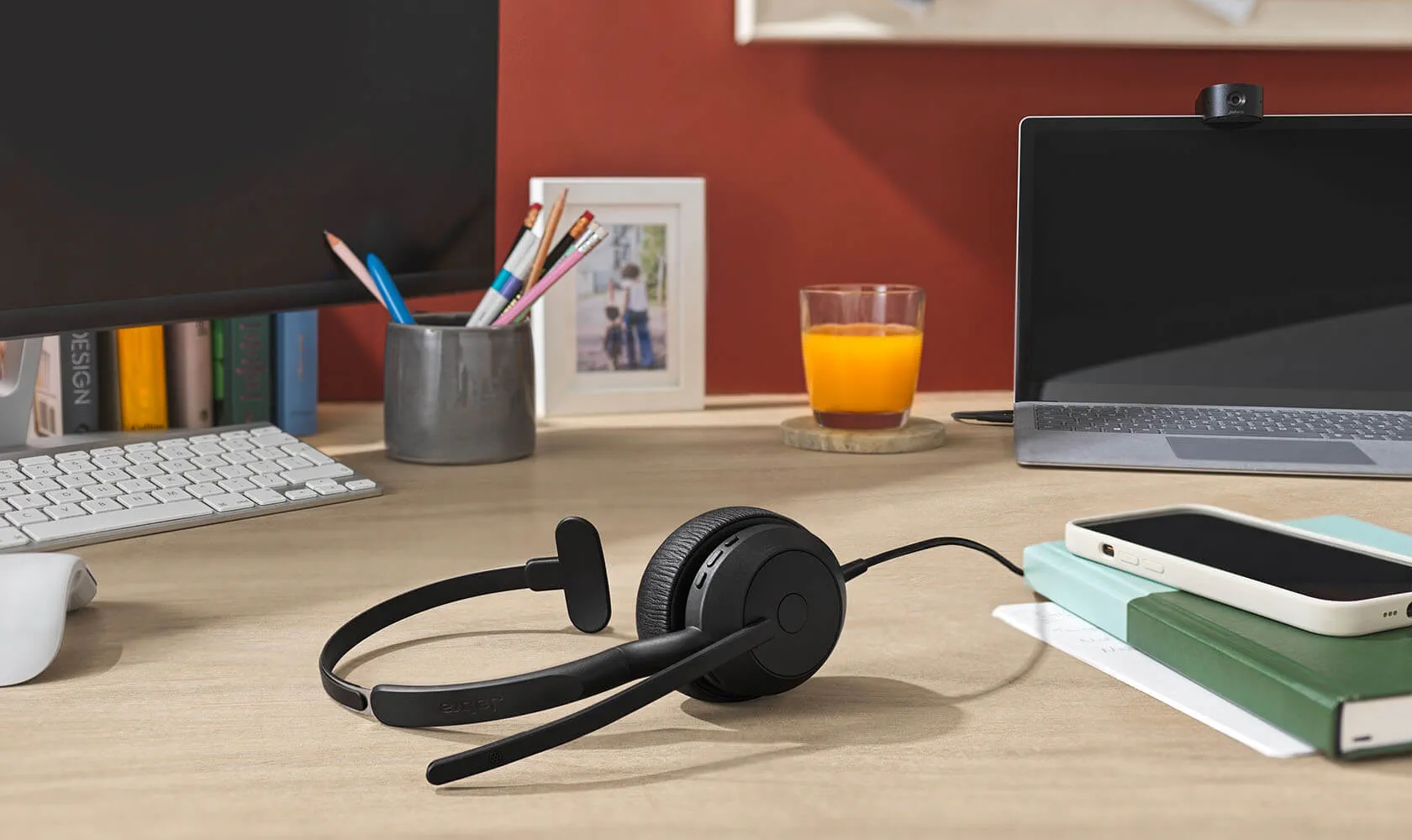 Professional wired headset for hybrid working | Jabra Evolve2 50