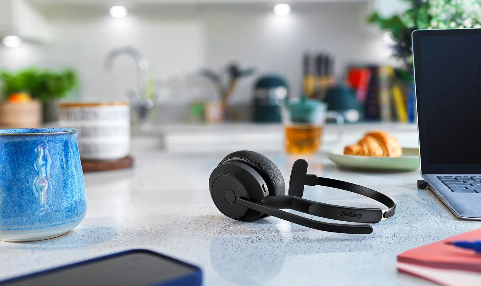headset for hybrid working Professional all-rounder Jabra Evolve2 55 |
