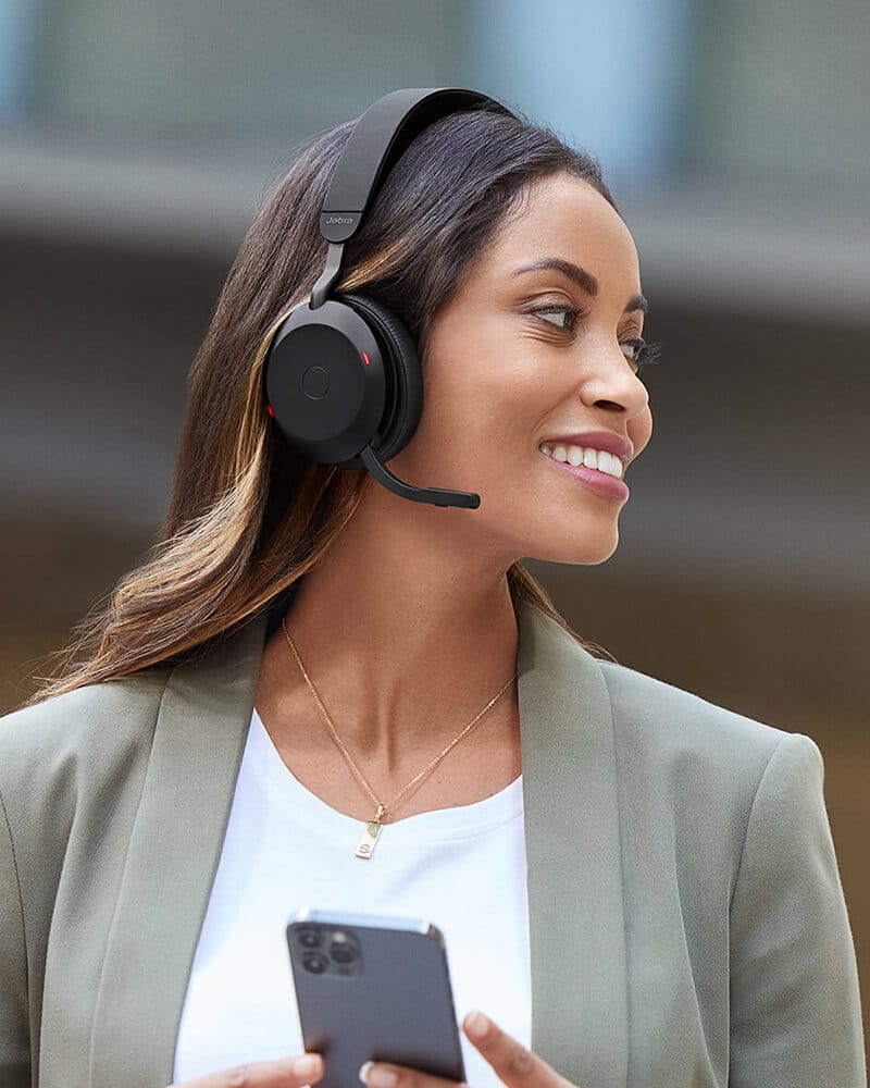 World-class audio engineering for industry-leading call quality Jabra  Evolve2 75