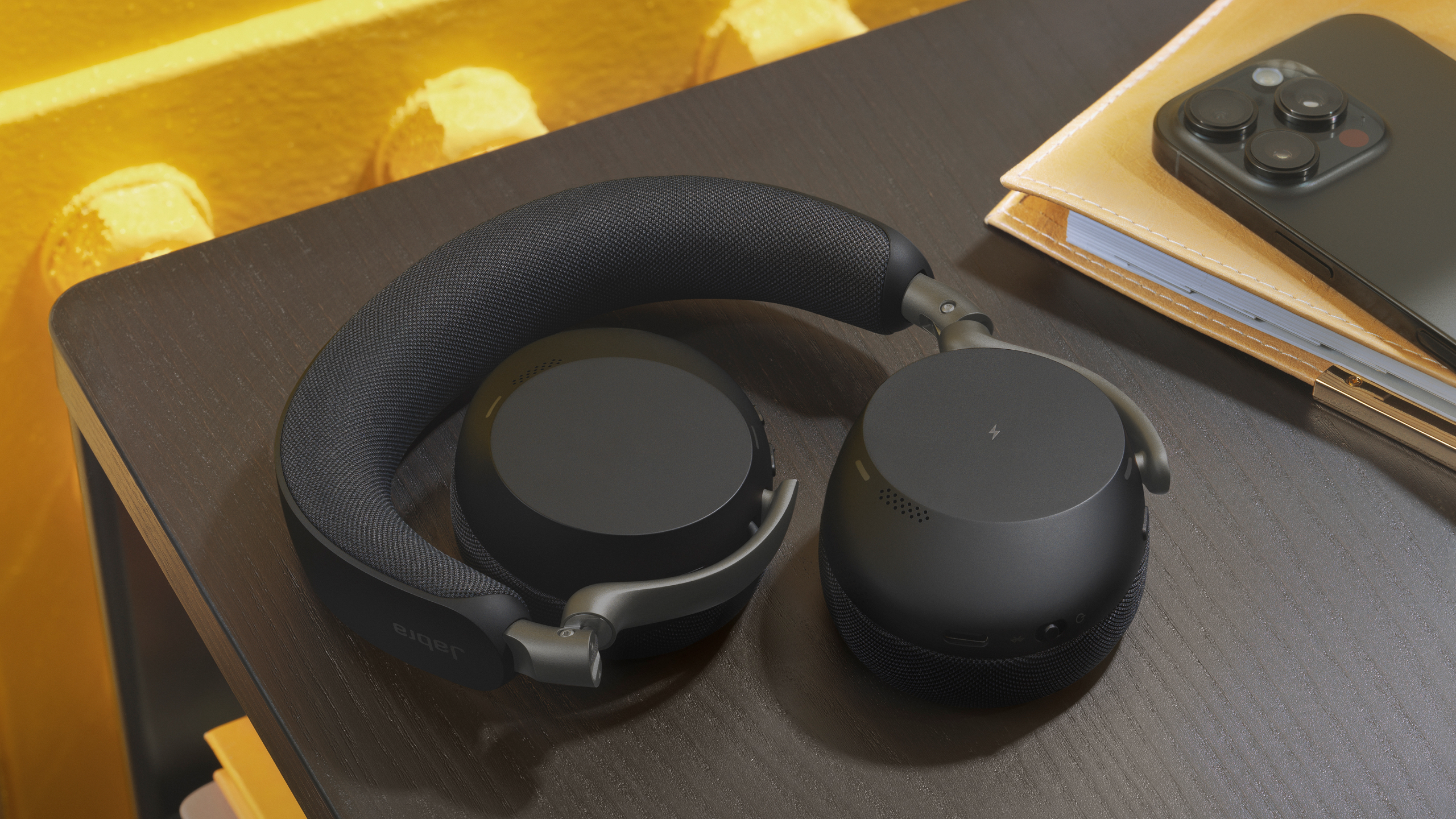 Jabra Evolve3 75 MS premium on-ear cushions and physical buttons view